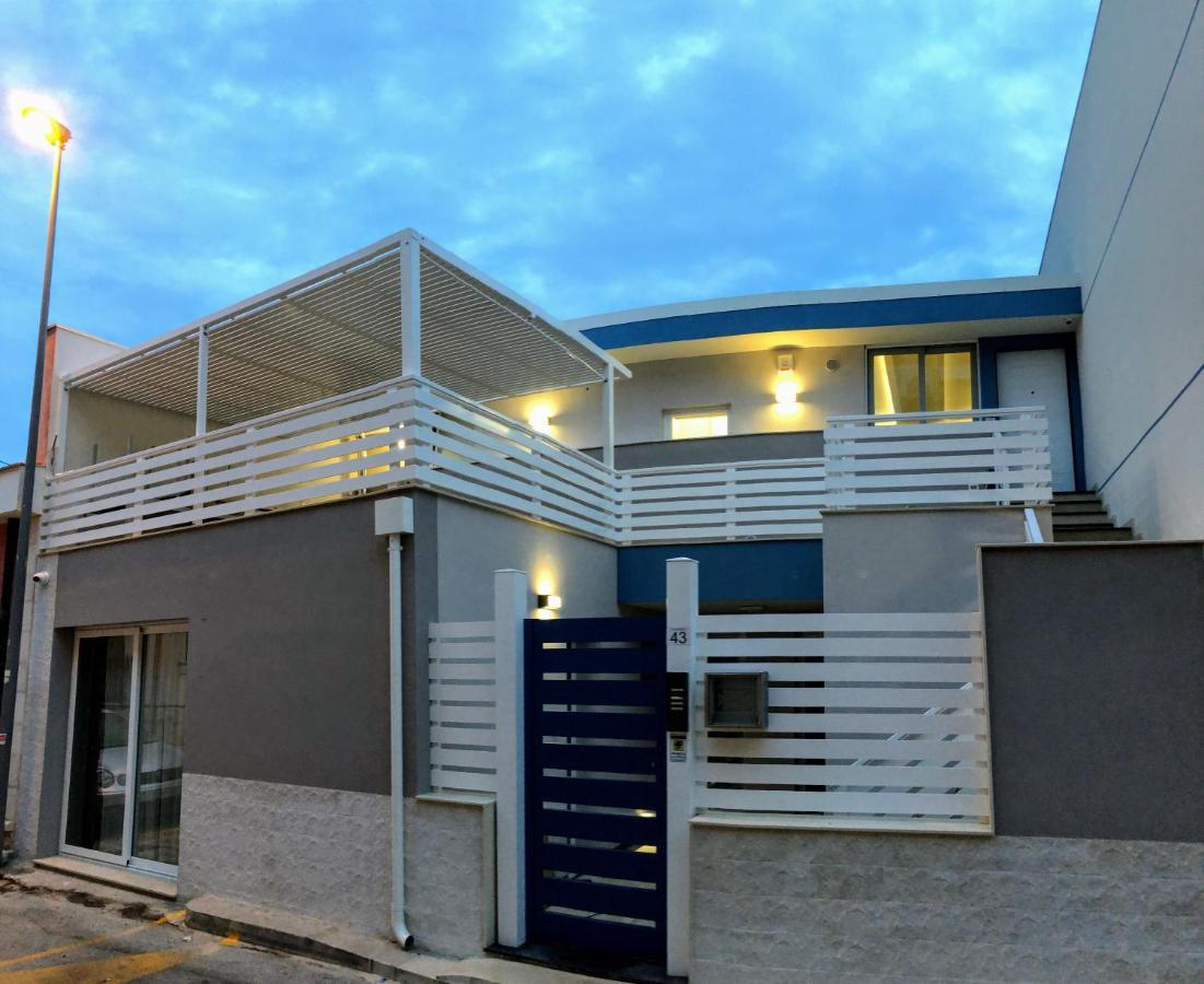 Апартаменты Casa Med Марина-ди-Рагуза Экстерьер фото
